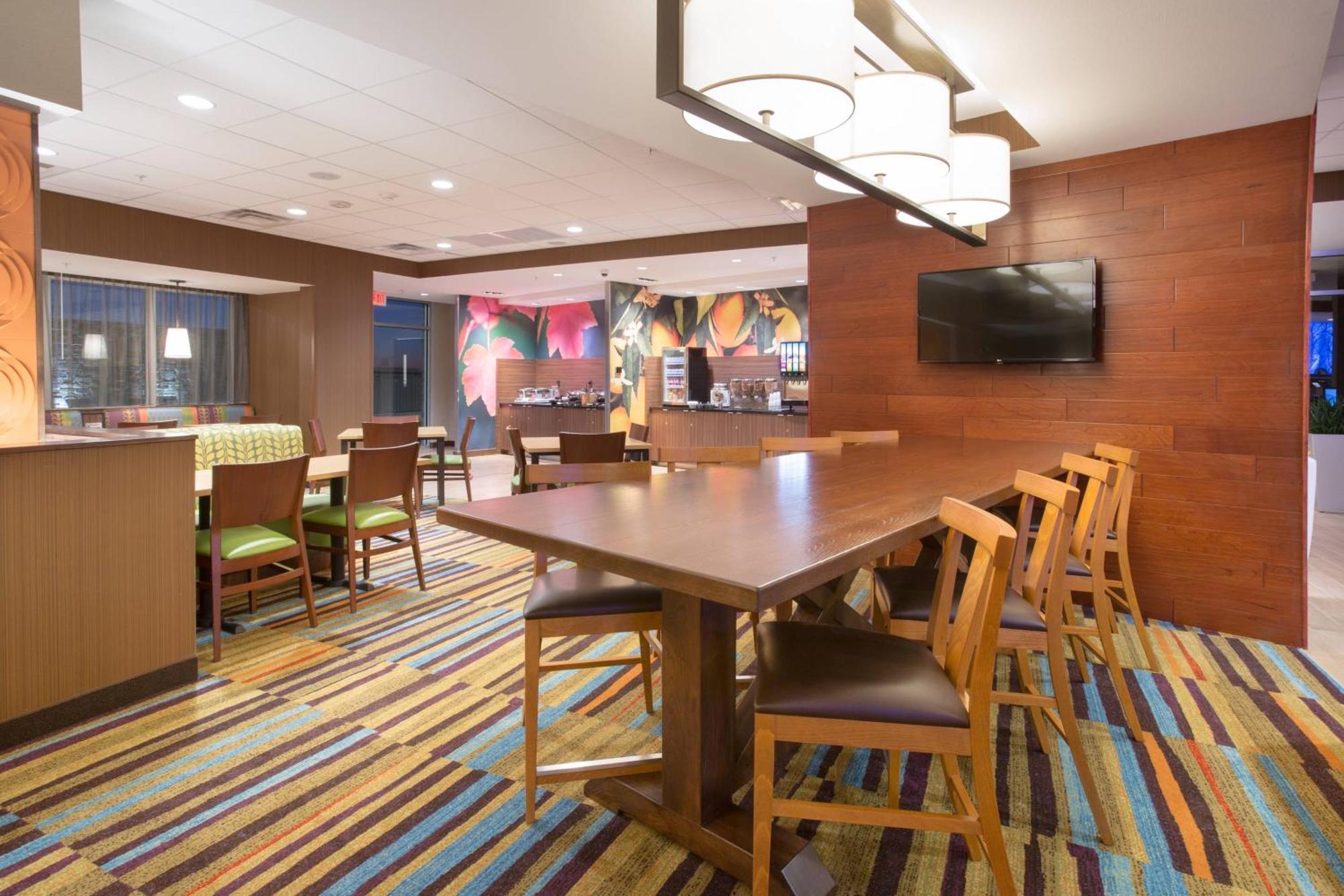 Fairfield Inn & Suites By Marriott Burlington Eksteriør billede
